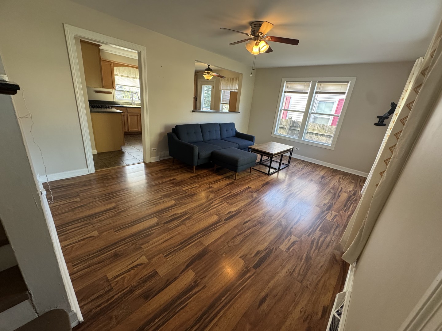 20 S Iowa Avenue, Addison, IL 60101