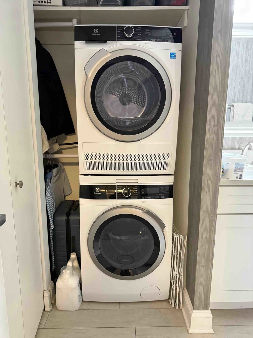 10 E Ontario Street #2101, Chicago, IL 60611