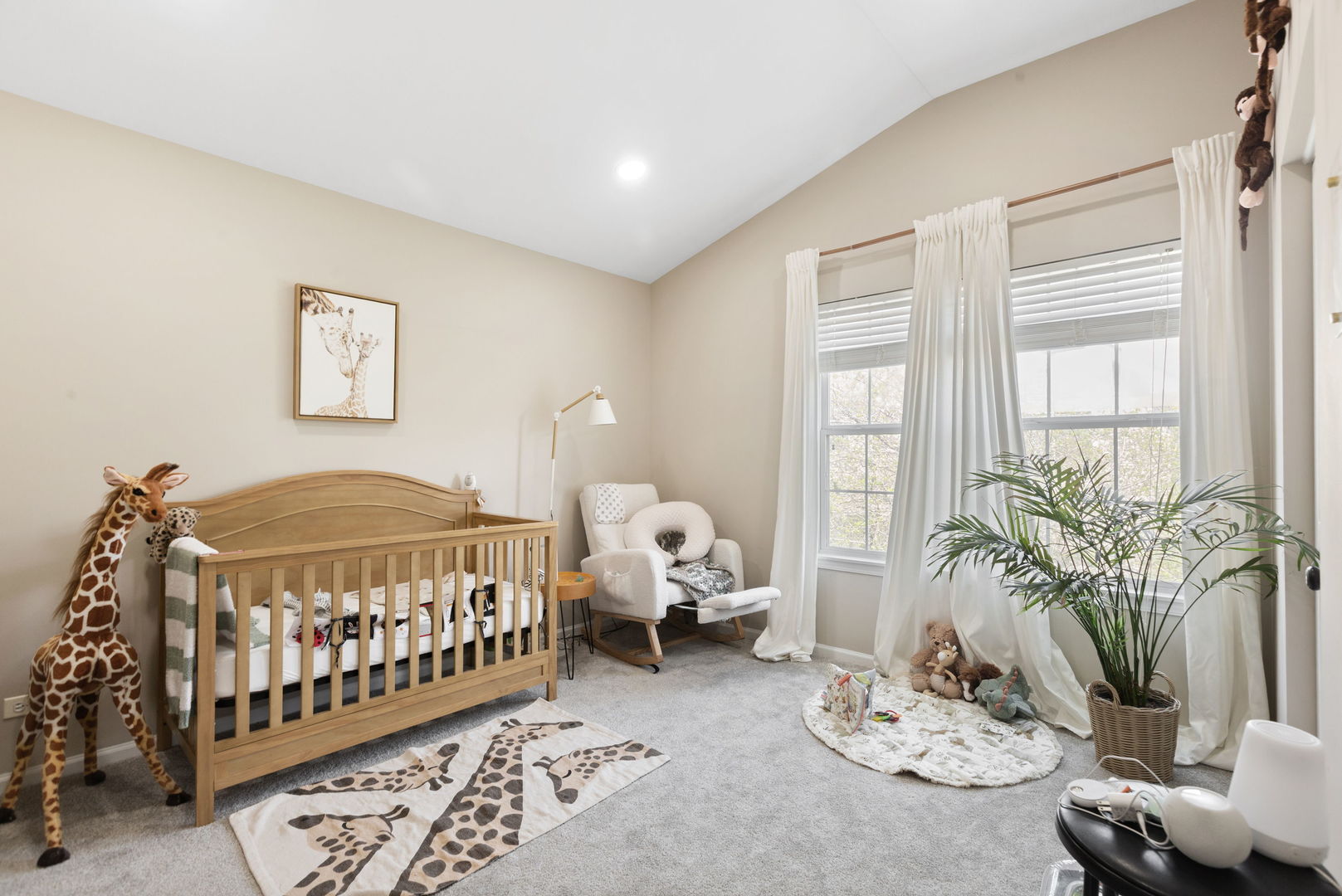 206 Madison Drive #206, Streamwood, IL 60107