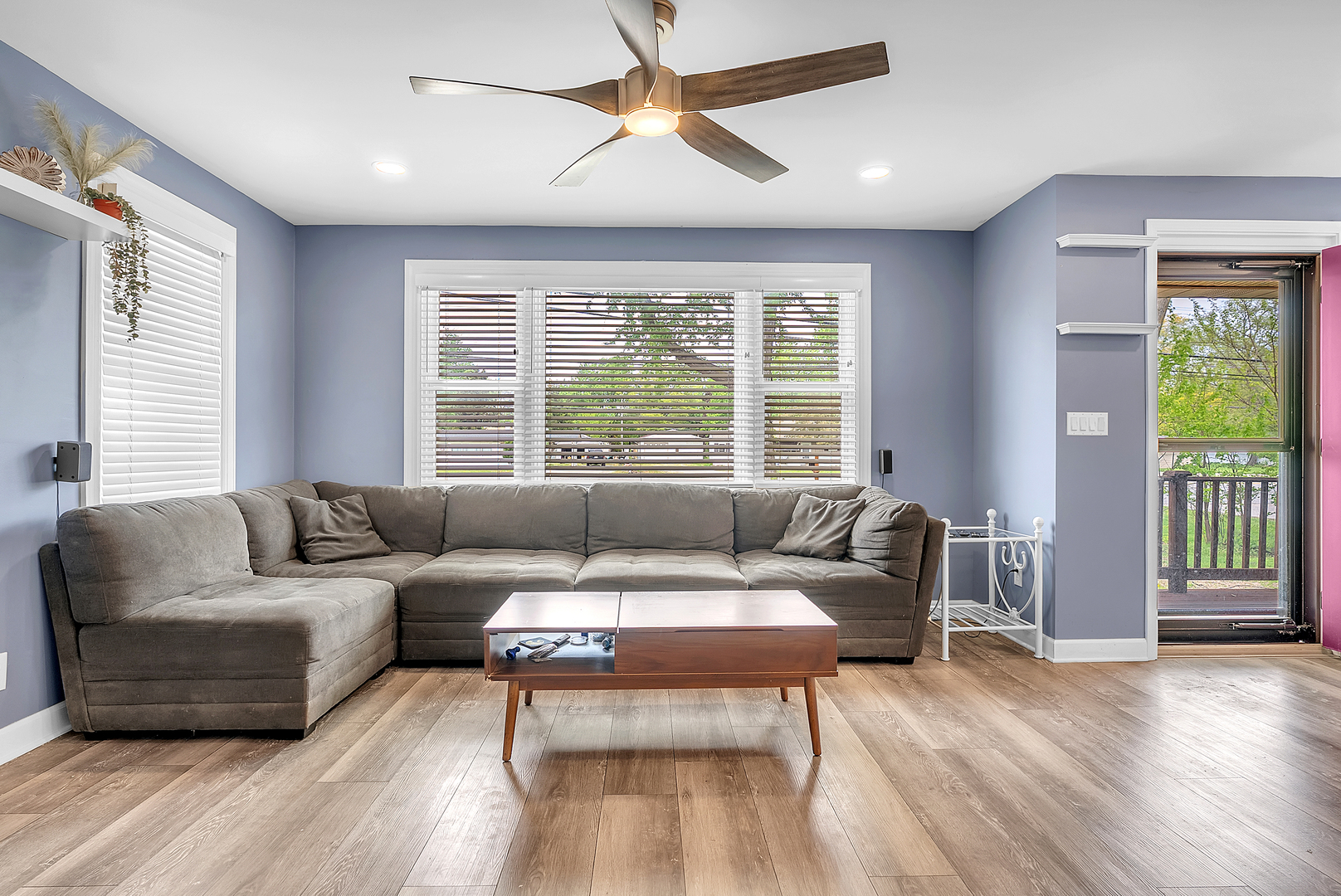 17W445 BUTTERFIELD Road, Oakbrook Terrace, IL 60181