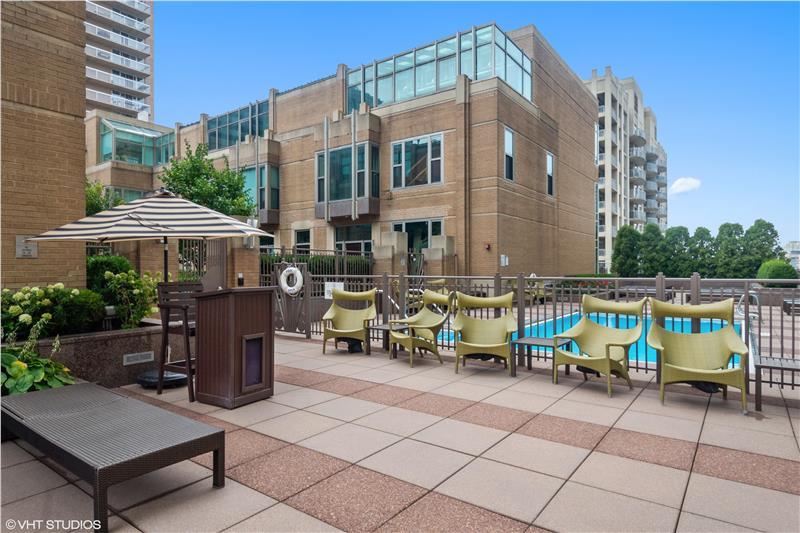 33 W Ontario Street #32E, Chicago, IL 60654