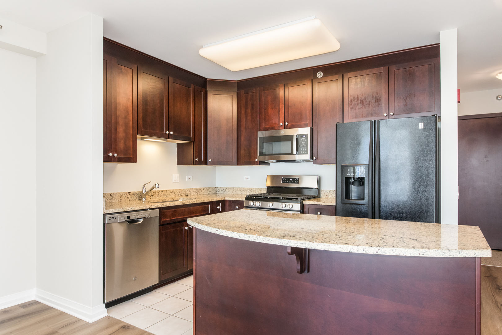 33 W Ontario Street #32E, Chicago, IL 60654