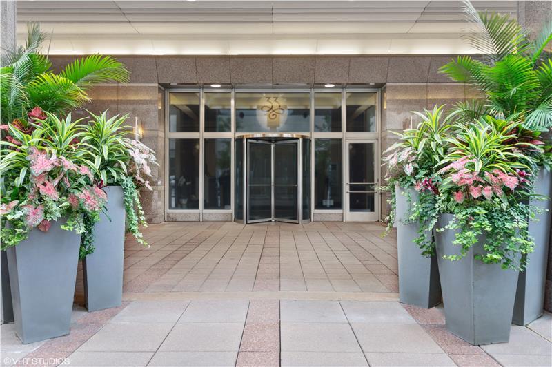 33 W Ontario Street #32E, Chicago, IL 60654