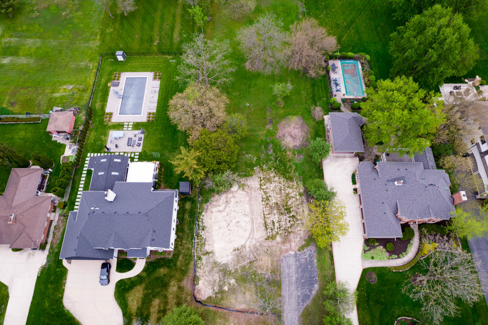 7725 S Drew Avenue, Burr Ridge, IL 60527