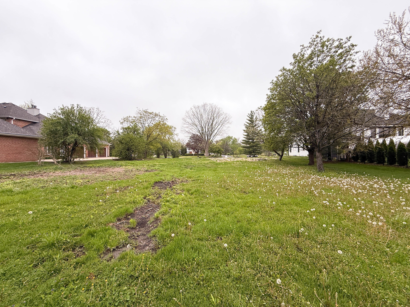 7725 S Drew Avenue, Burr Ridge, IL 60527