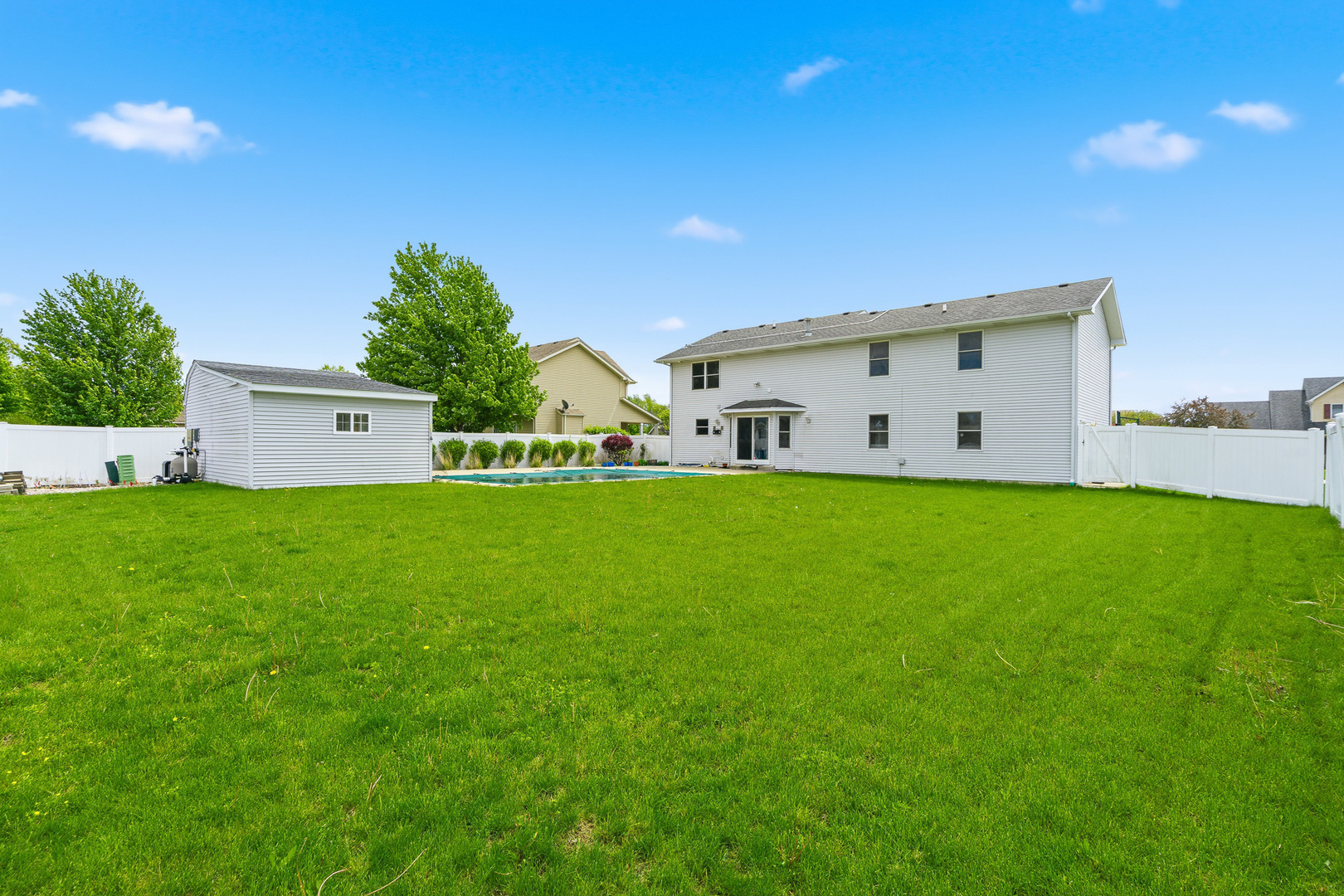 855 Magnolia Drive, Bourbonnais, IL 60914