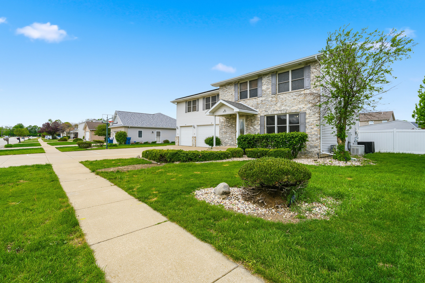 855 Magnolia Drive, Bourbonnais, IL 60914