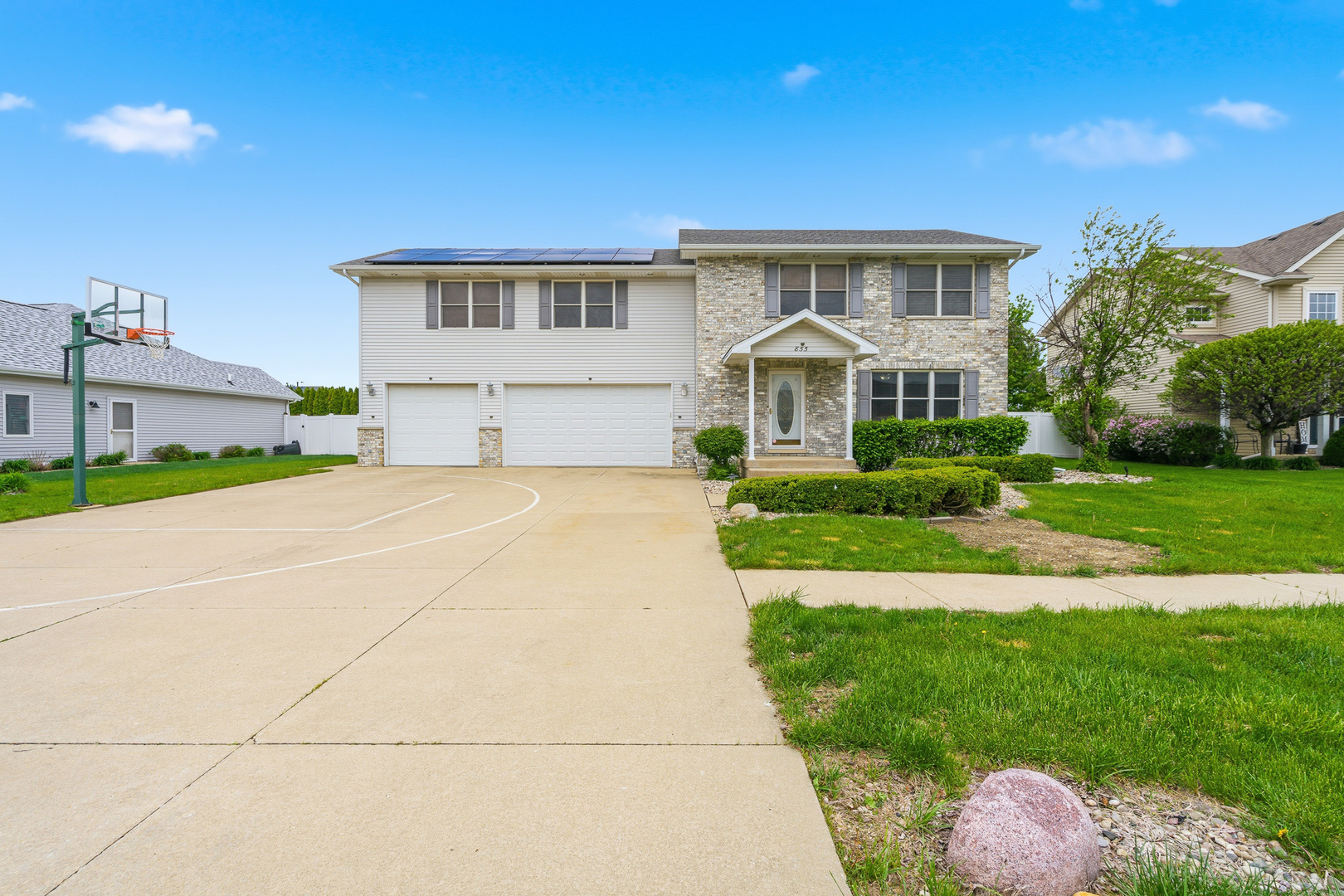 855 Magnolia Drive, Bourbonnais, IL 60914