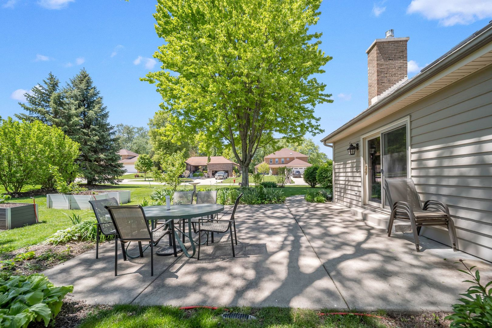 323 Ford Lane, Bartlett, IL 60103