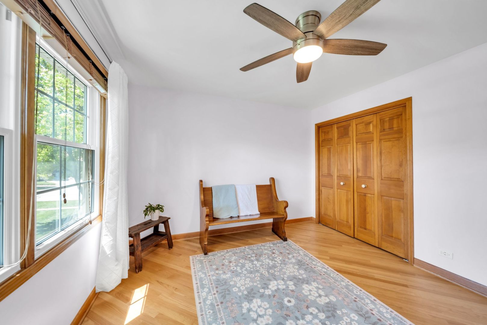 323 Ford Lane, Bartlett, IL 60103