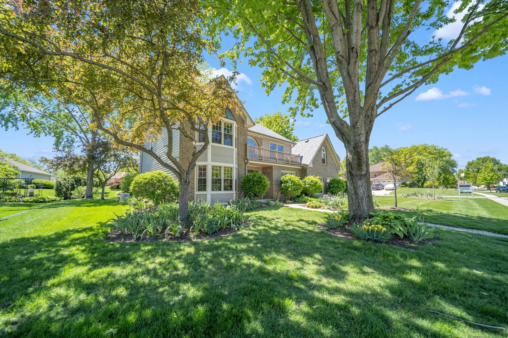 323 Ford Lane, Bartlett, IL 60103