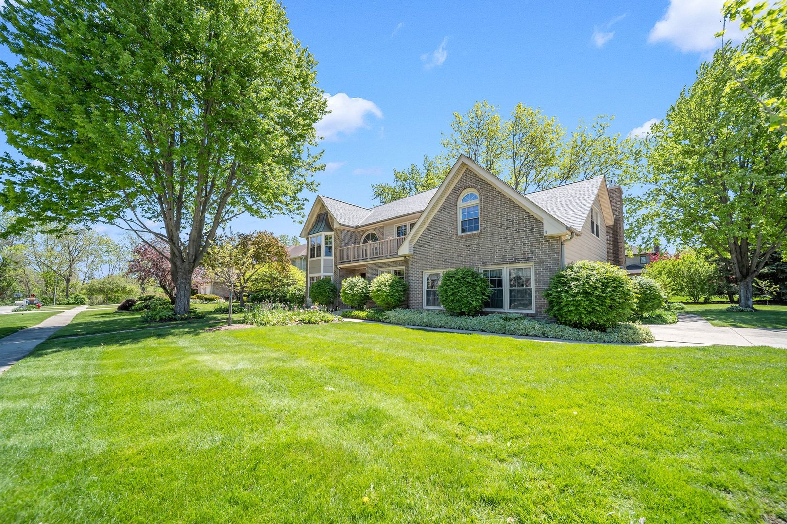 323 Ford Lane, Bartlett, IL 60103