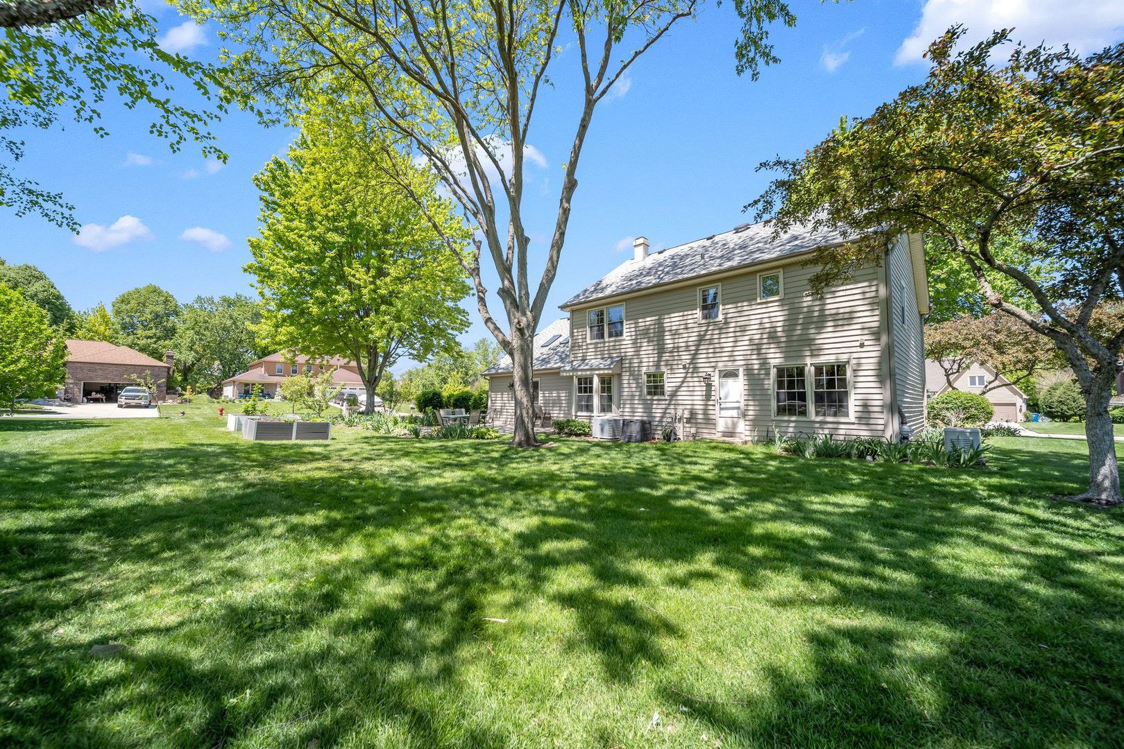 323 Ford Lane, Bartlett, IL 60103