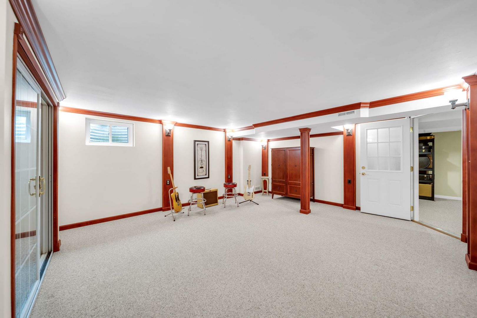323 Ford Lane, Bartlett, IL 60103