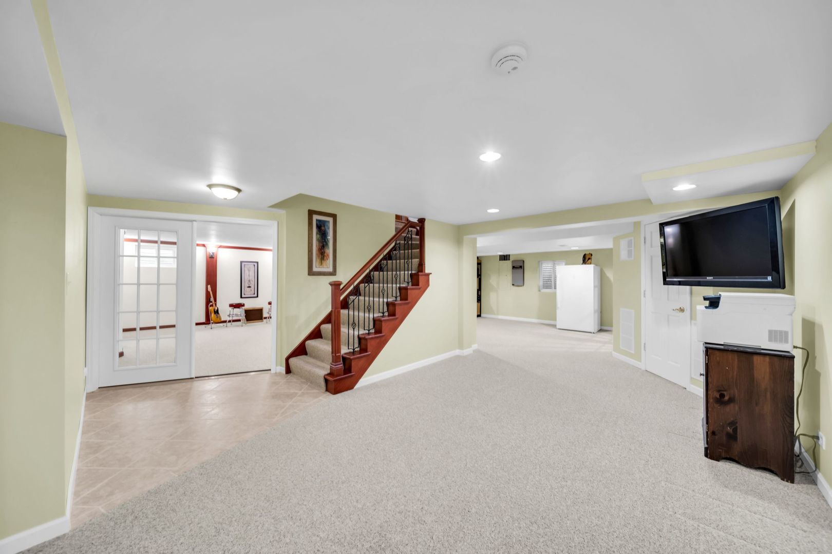 323 Ford Lane, Bartlett, IL 60103