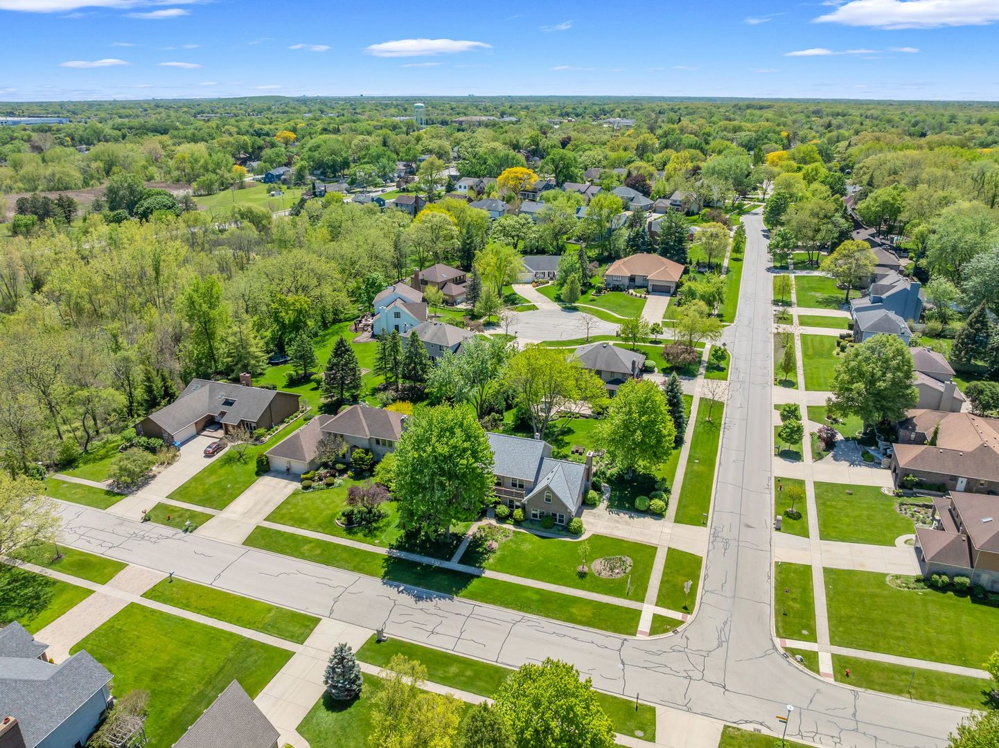 323 Ford Lane, Bartlett, IL 60103