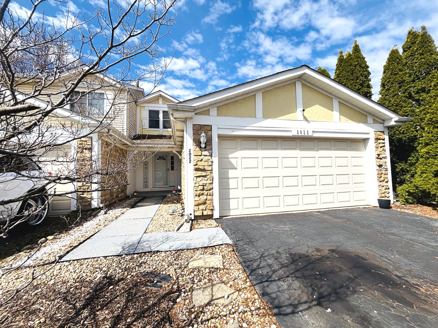 2022 Cardinal Drive, Glendale Heights, IL 60139