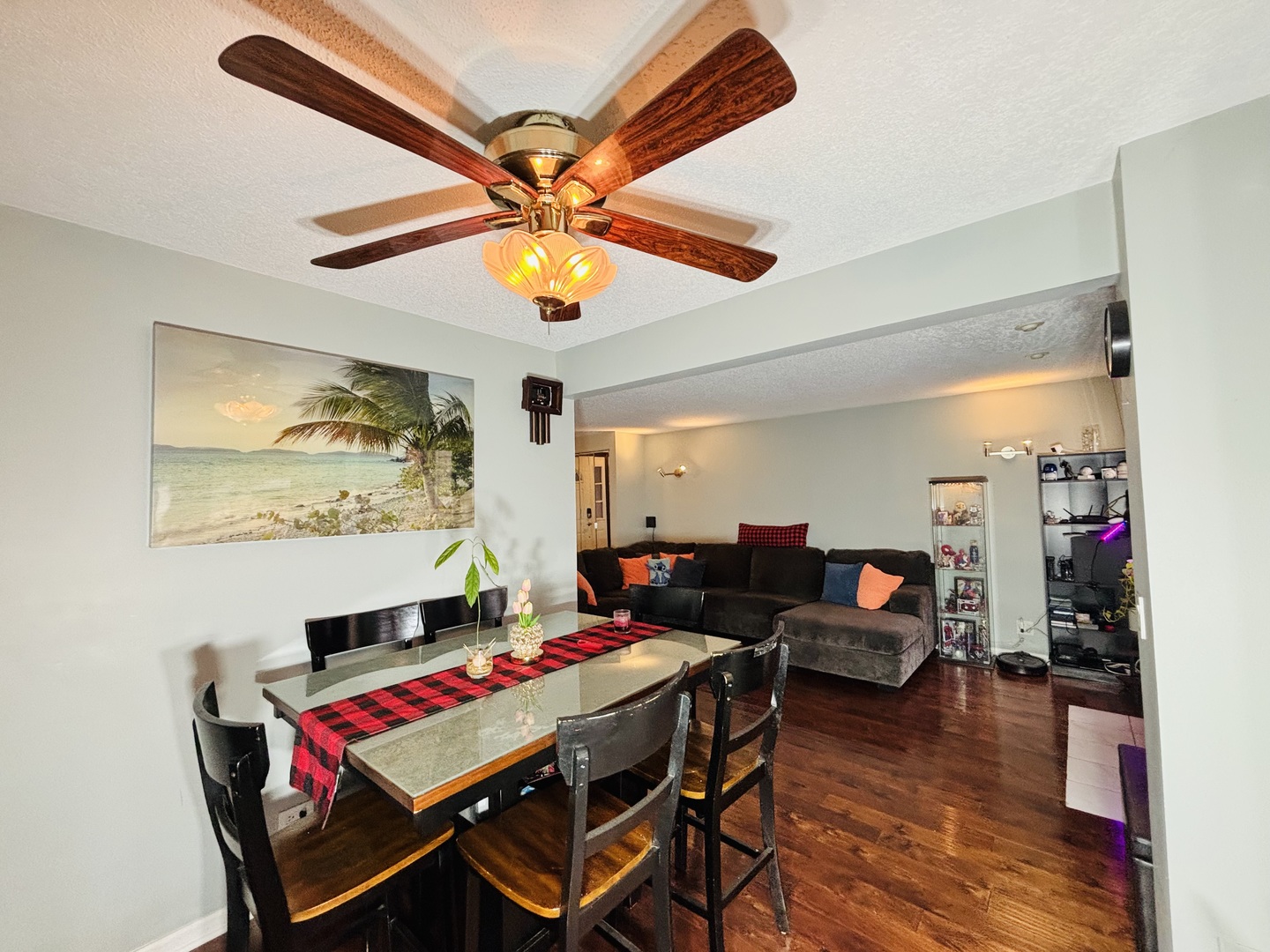 2022 Cardinal Drive, Glendale Heights, IL 60139