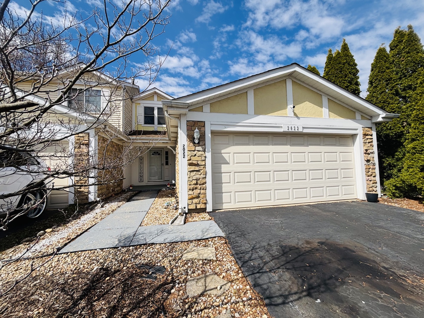 2022 Cardinal Drive, Glendale Heights, IL 60139