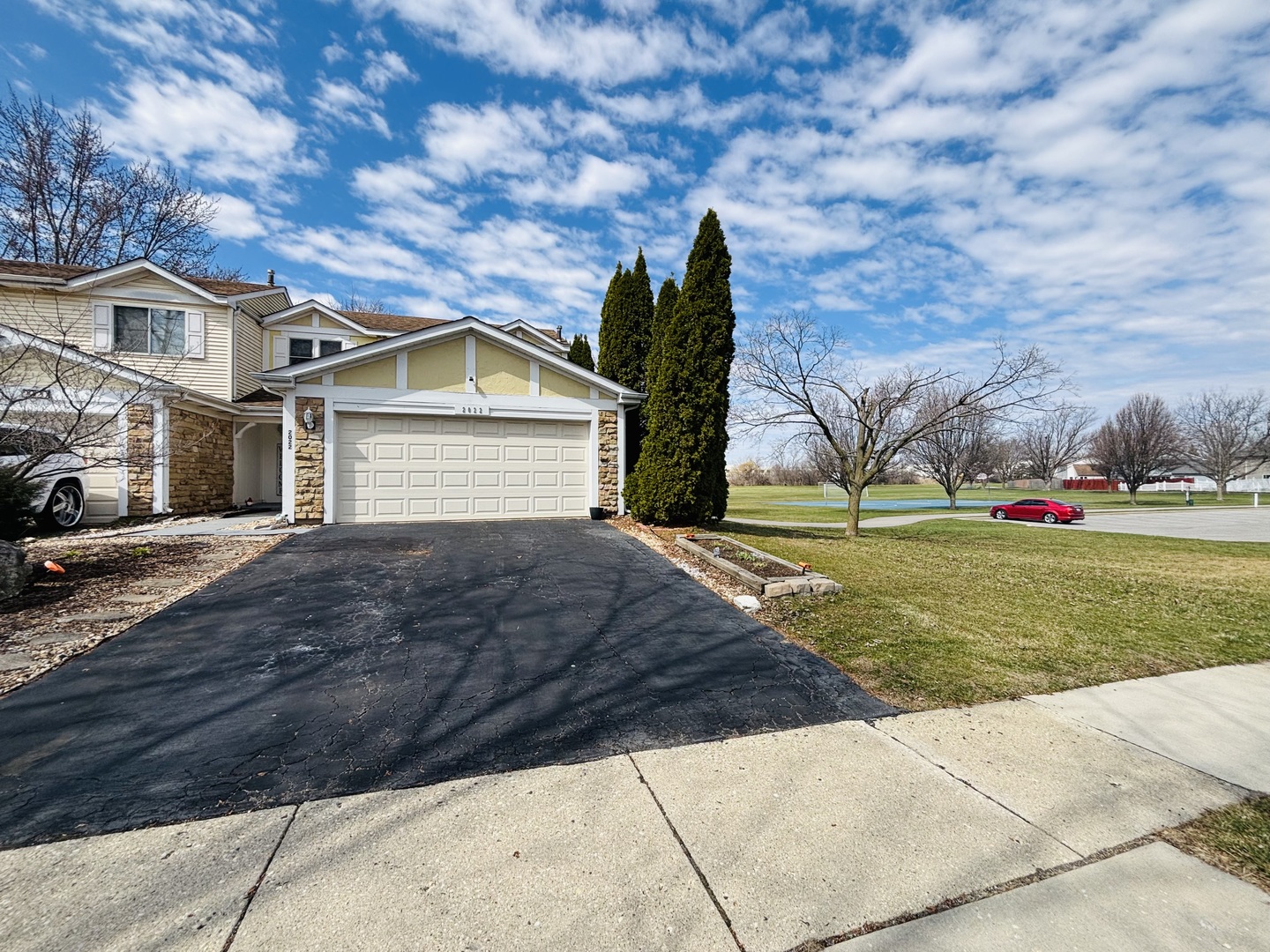 2022 Cardinal Drive, Glendale Heights, IL 60139