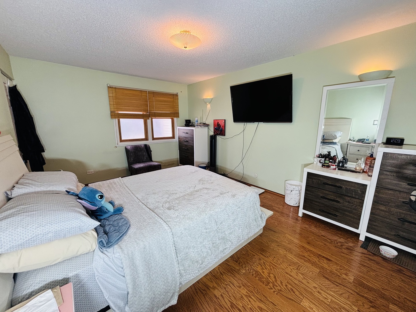 2022 Cardinal Drive, Glendale Heights, IL 60139