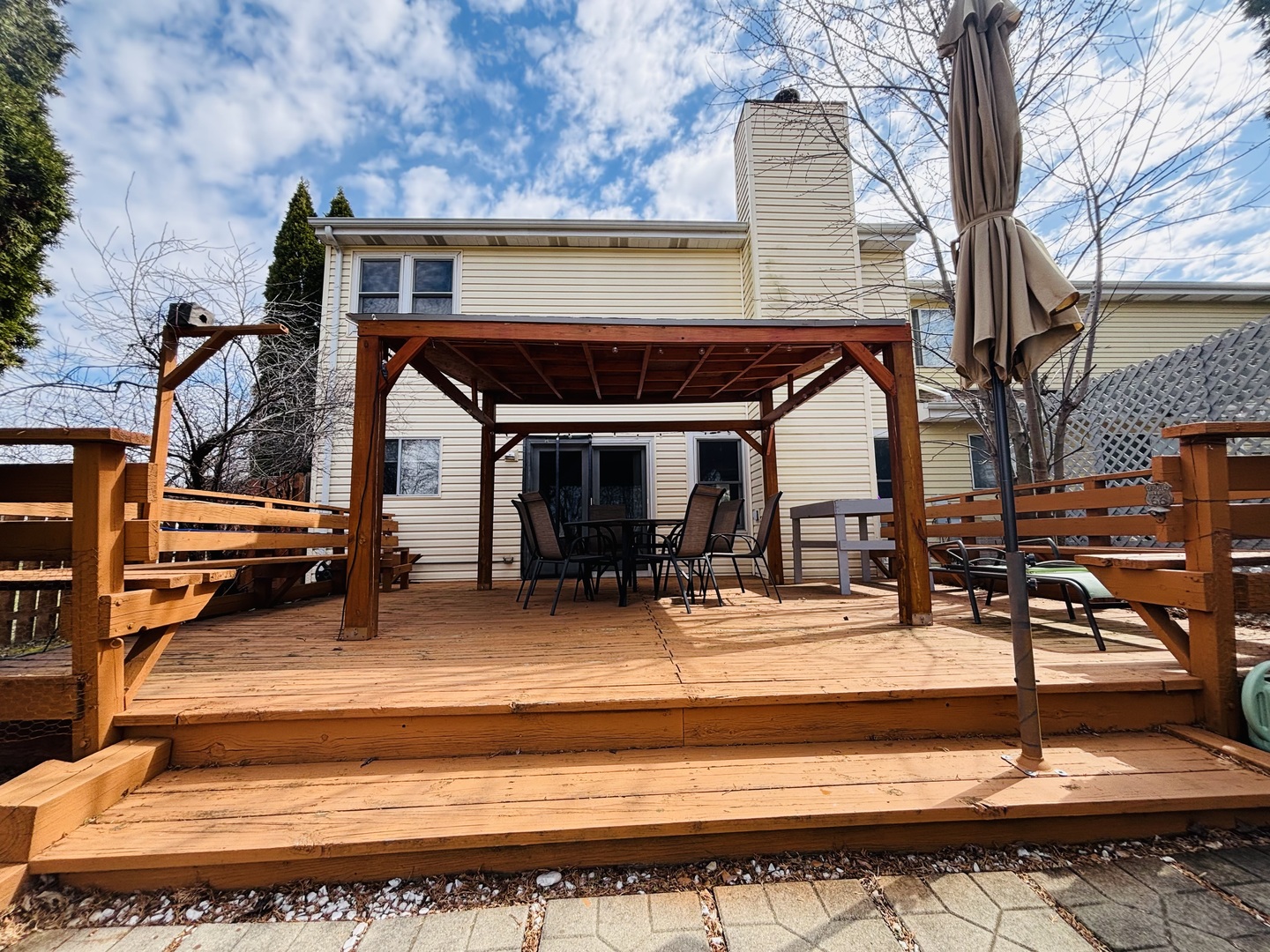 2022 Cardinal Drive, Glendale Heights, IL 60139