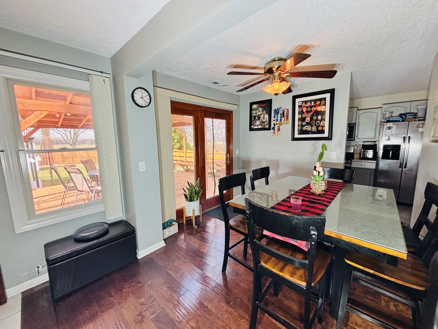 2022 Cardinal Drive, Glendale Heights, IL 60139