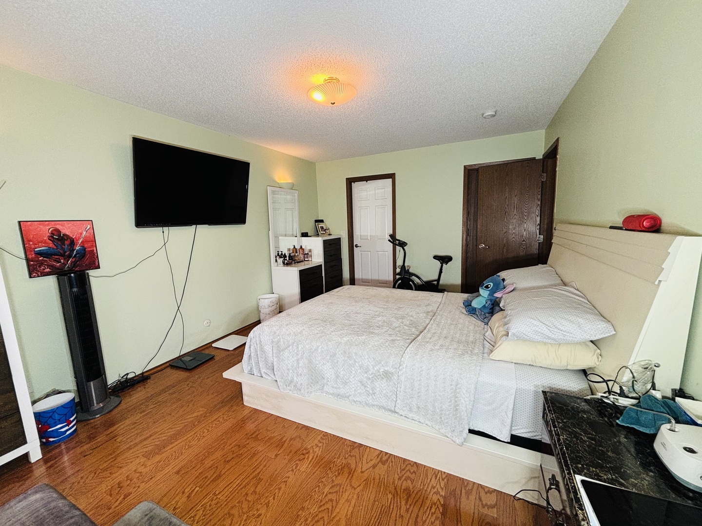 2022 Cardinal Drive, Glendale Heights, IL 60139