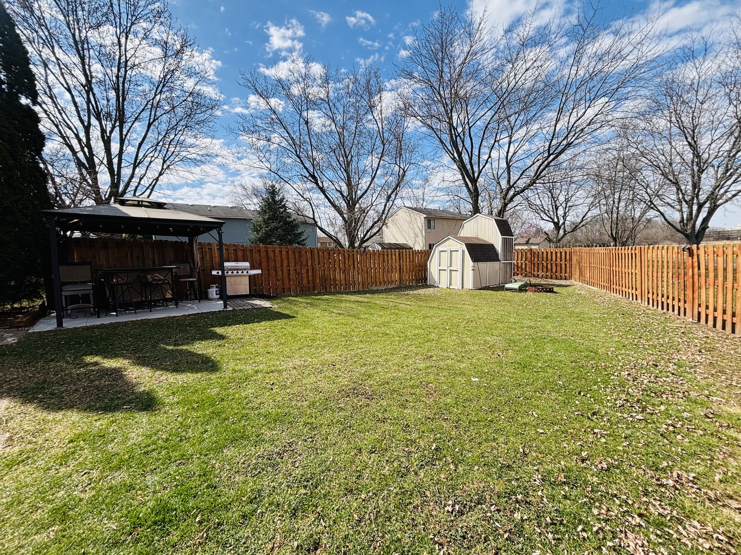 2022 Cardinal Drive, Glendale Heights, IL 60139