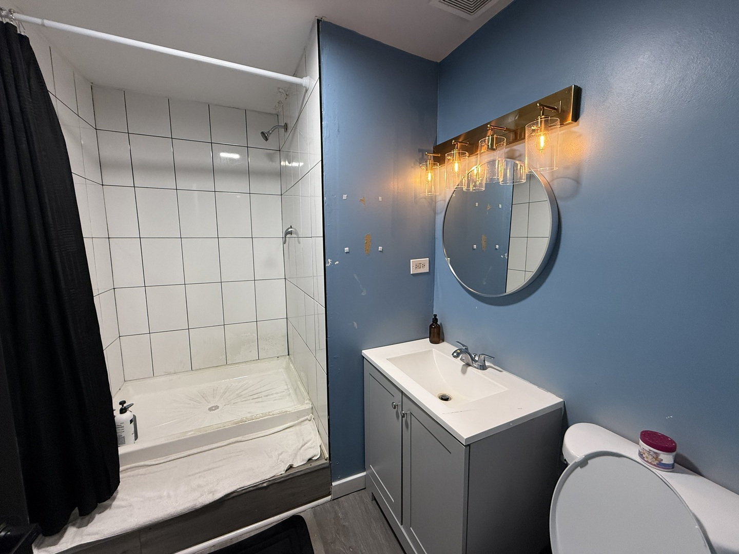 115 Nippersink Road, Fox Lake, IL 60020