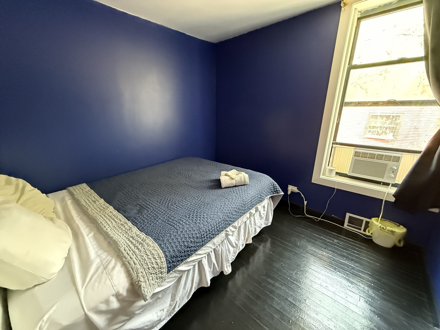 115 Nippersink Road, Fox Lake, IL 60020