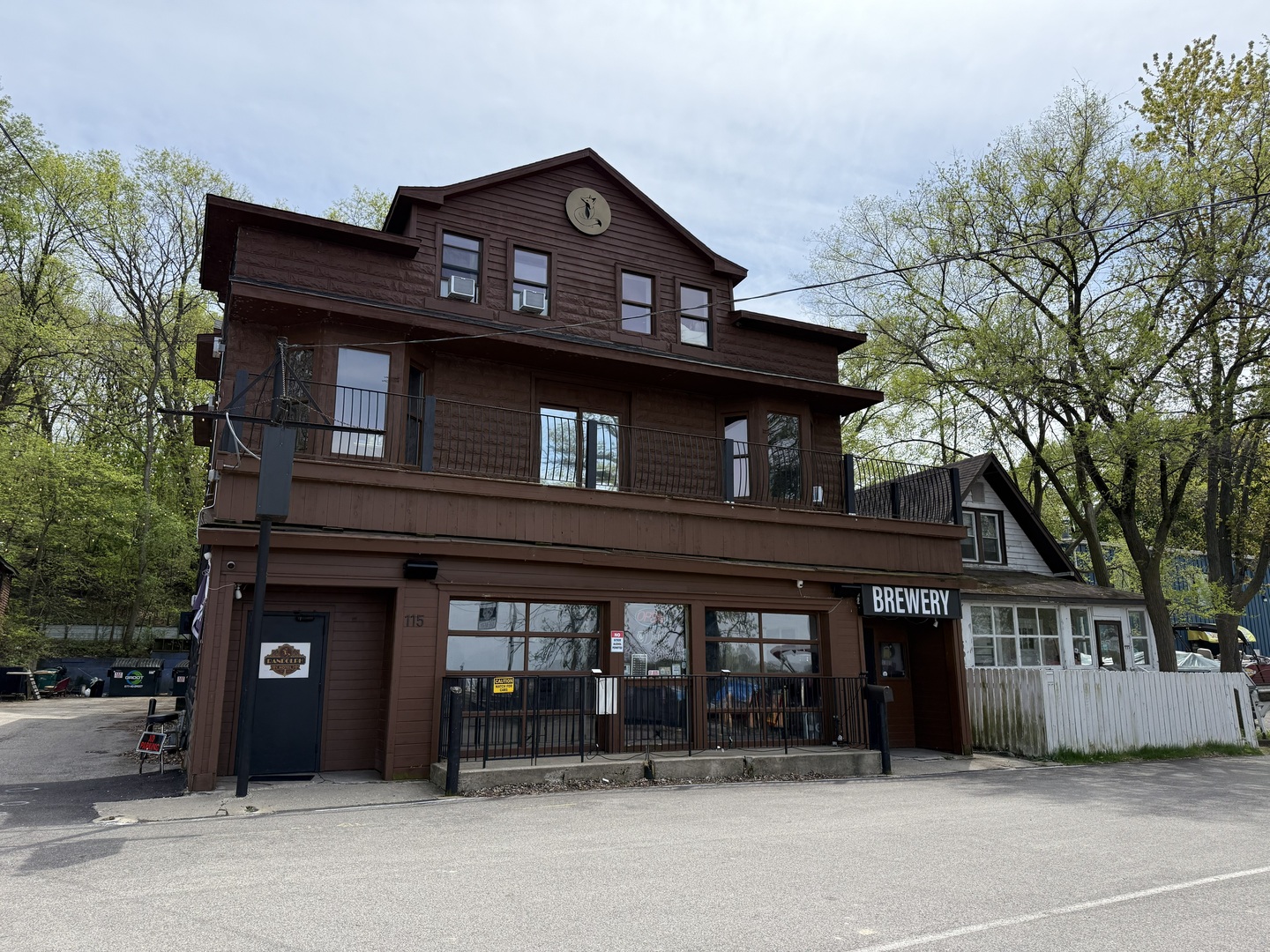 115 Nippersink Road, Fox Lake, IL 60020