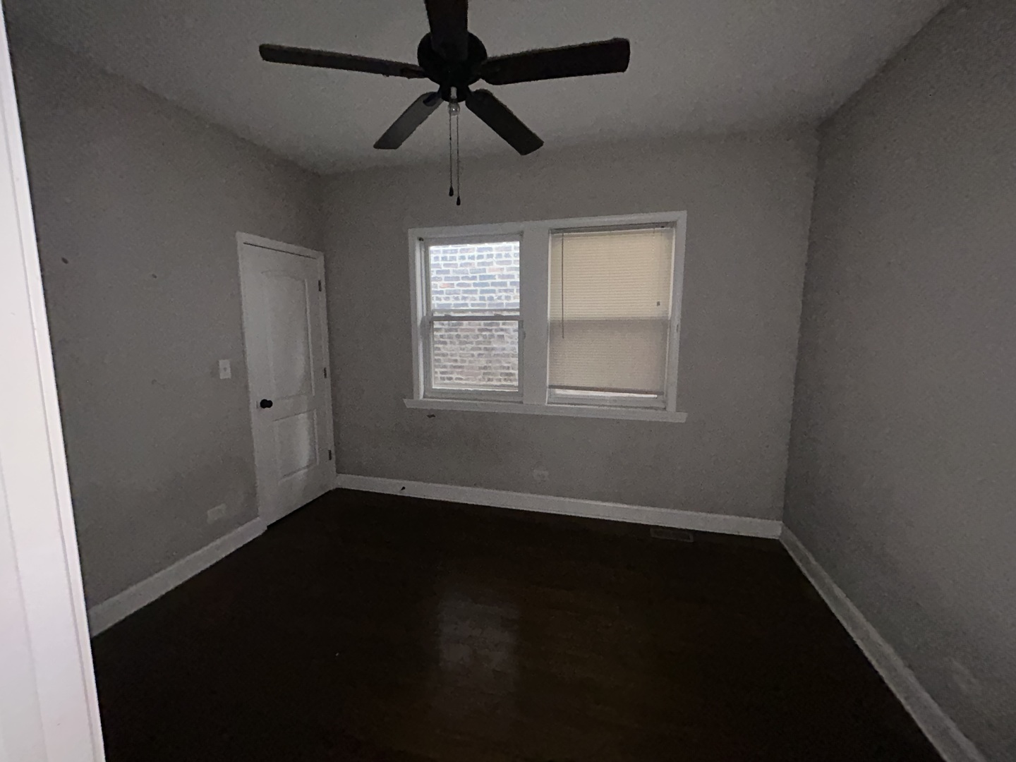 7221 S Bennett Avenue, Chicago, IL 60649