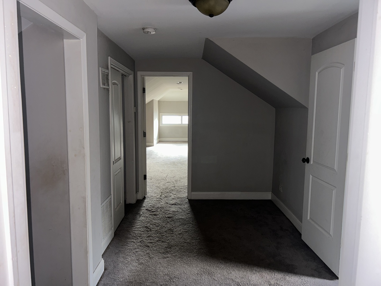 7221 S Bennett Avenue, Chicago, IL 60649