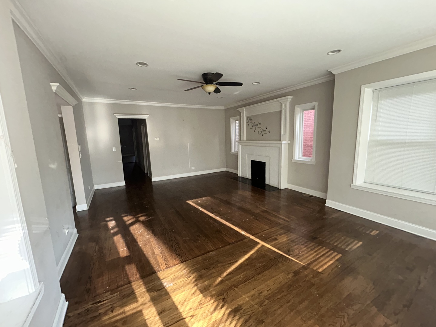 7221 S Bennett Avenue, Chicago, IL 60649