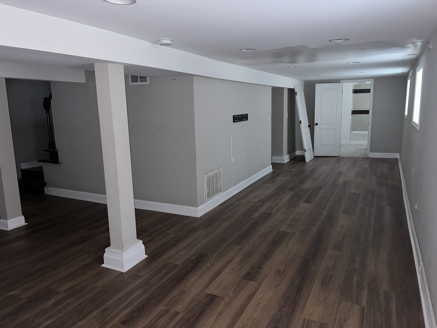 7221 S Bennett Avenue, Chicago, IL 60649