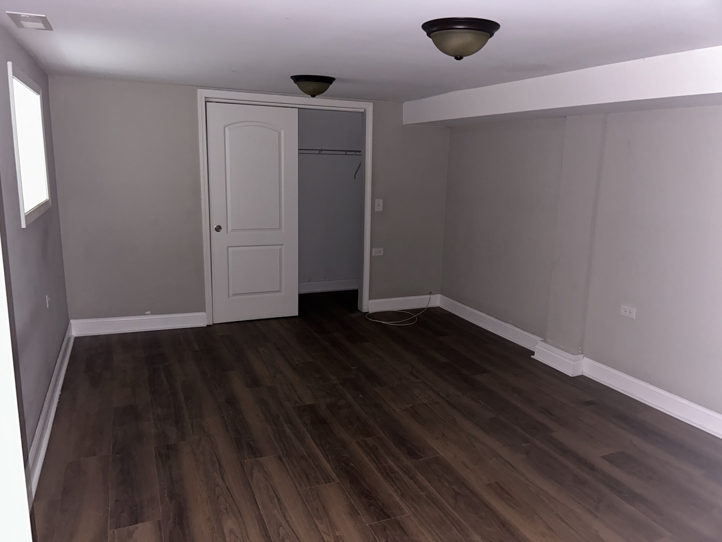 7221 S Bennett Avenue, Chicago, IL 60649