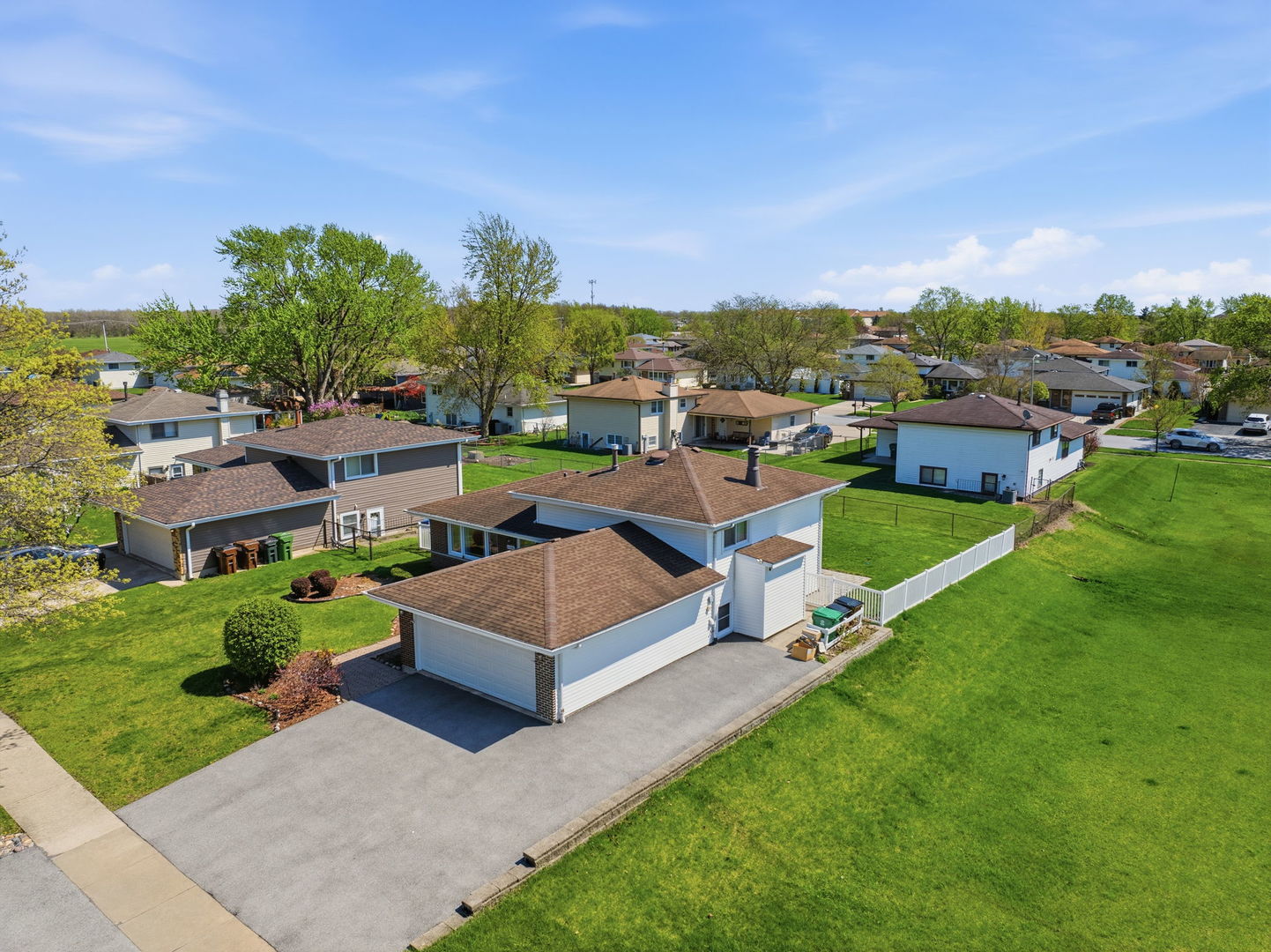 6501 181st Street, Tinley Park, IL 60477