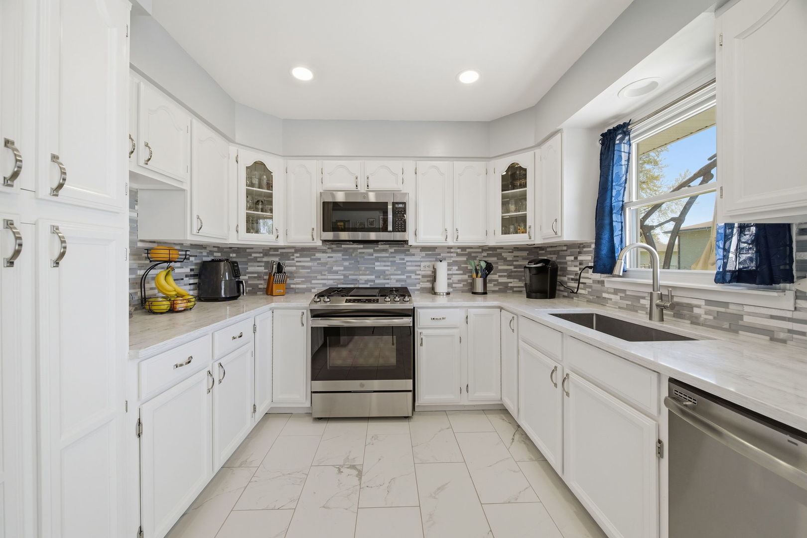 6501 181st Street, Tinley Park, IL 60477