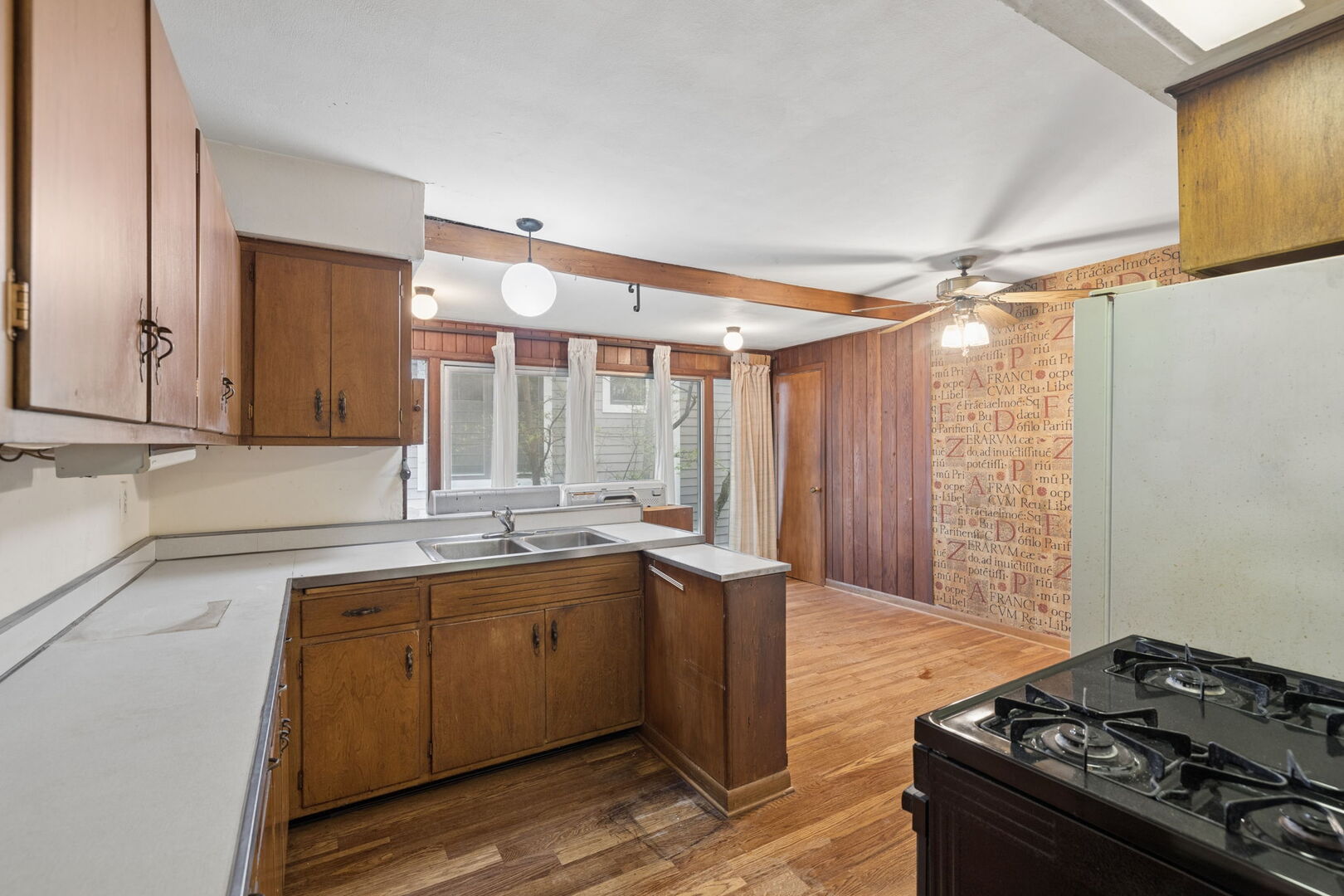 4134 Rose Avenue, Western Springs, IL 60558