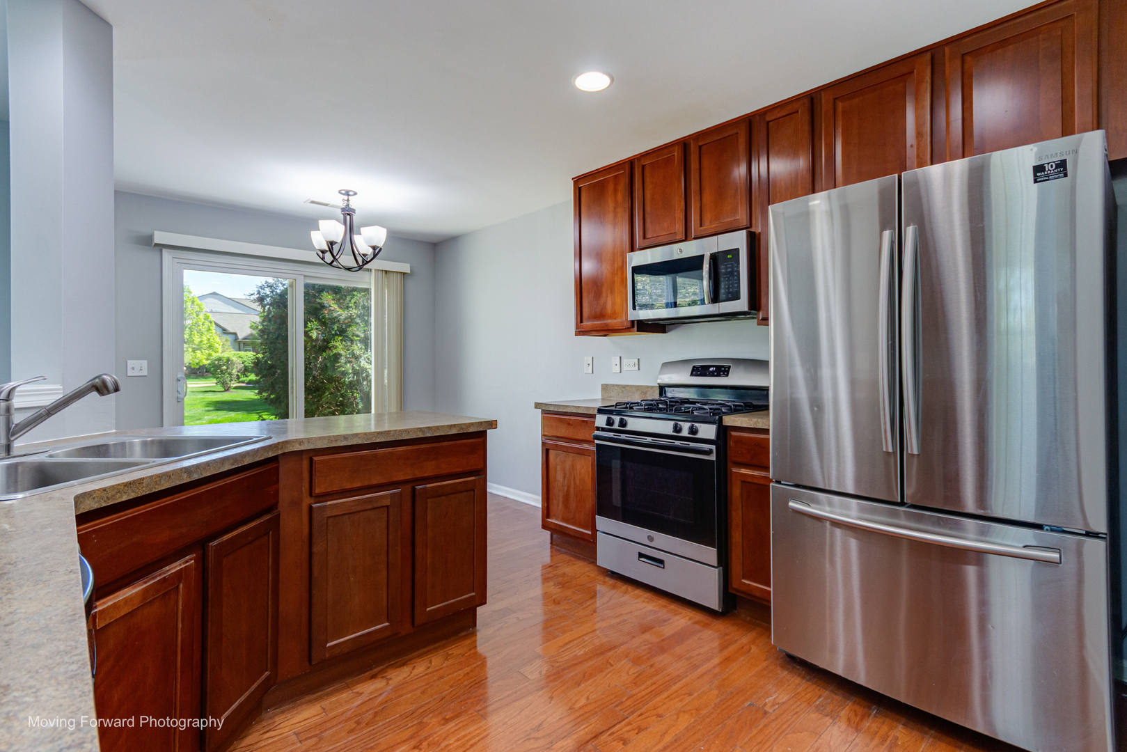 656 HAWLEY Drive, Oswego, IL 60543