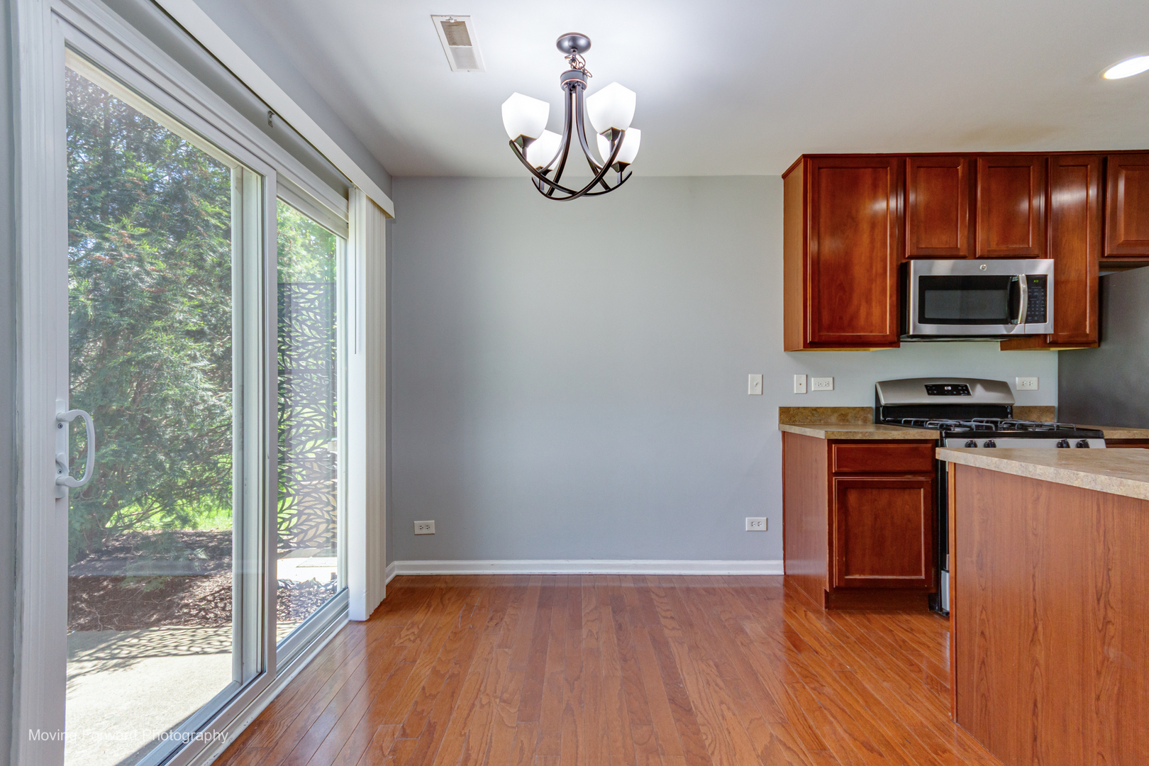 656 HAWLEY Drive, Oswego, IL 60543