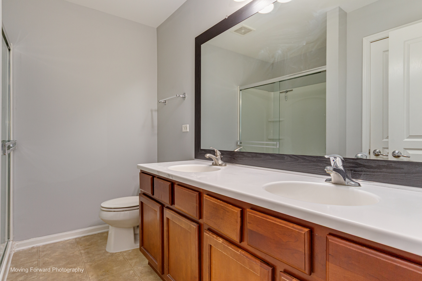 656 HAWLEY Drive, Oswego, IL 60543