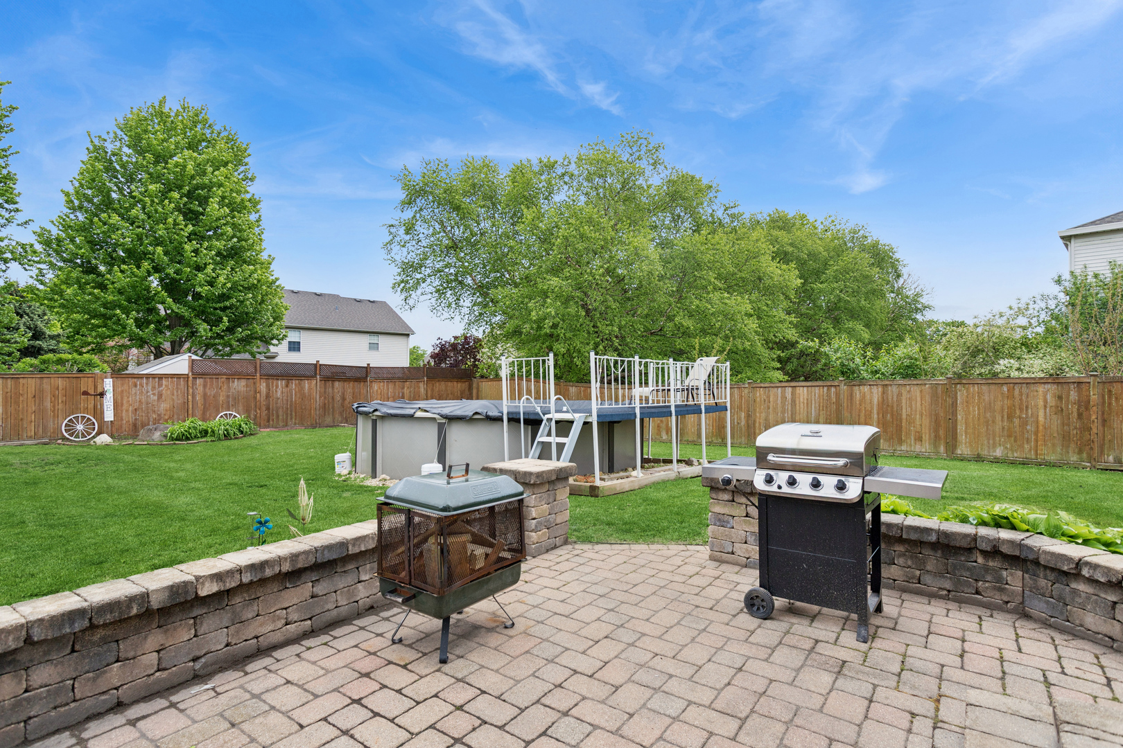 240 Paradise Parkway, Oswego, IL 60543