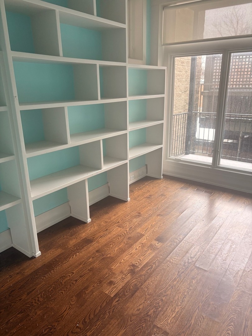 2054 N Mohawk Street, Chicago, IL 60614