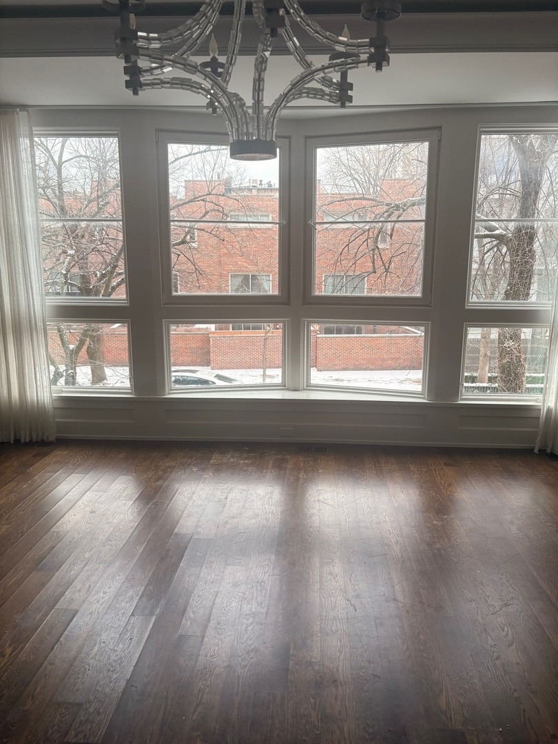 2054 N Mohawk Street, Chicago, IL 60614