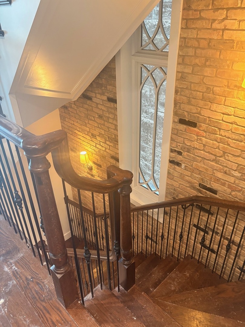 2054 N Mohawk Street, Chicago, IL 60614