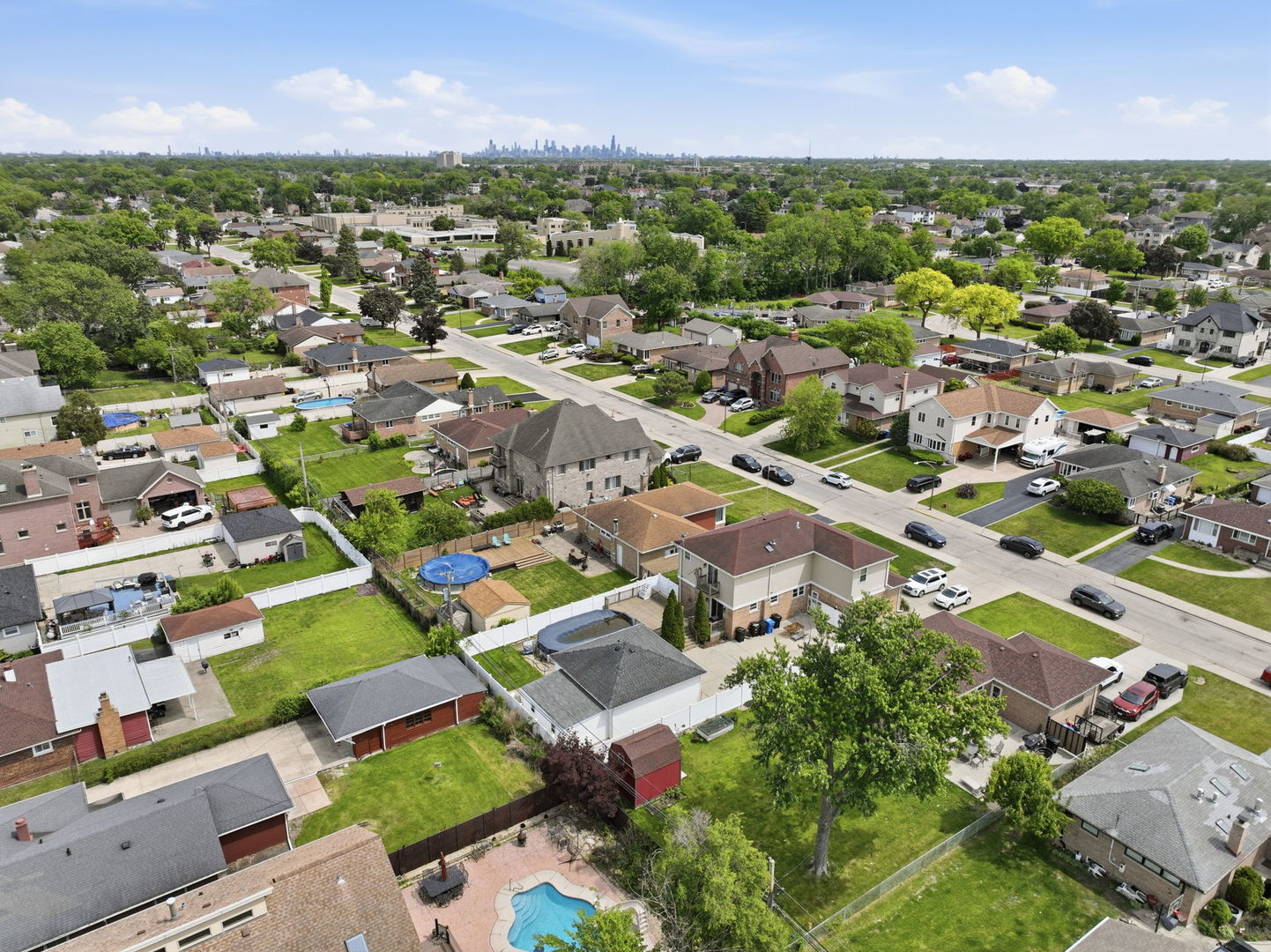 8130 W Berwyn Avenue, Chicago, IL 60656