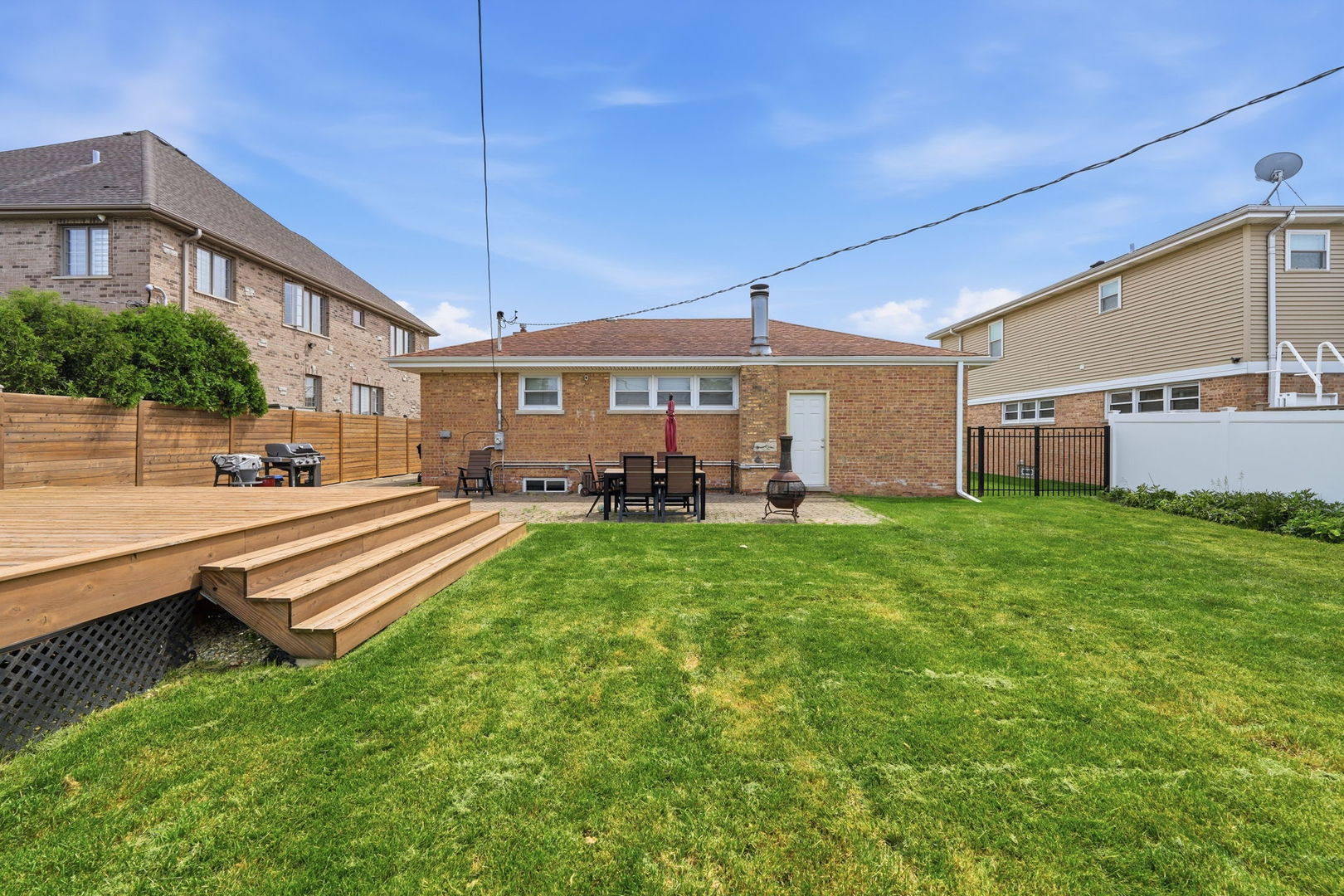 8130 W Berwyn Avenue, Chicago, IL 60656