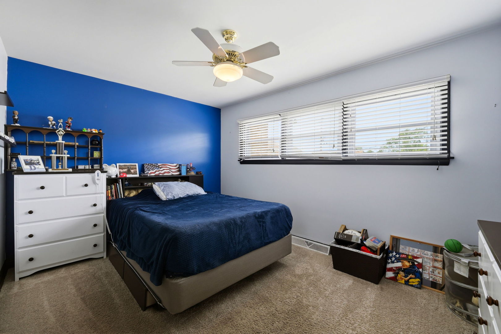 8130 W Berwyn Avenue, Chicago, IL 60656